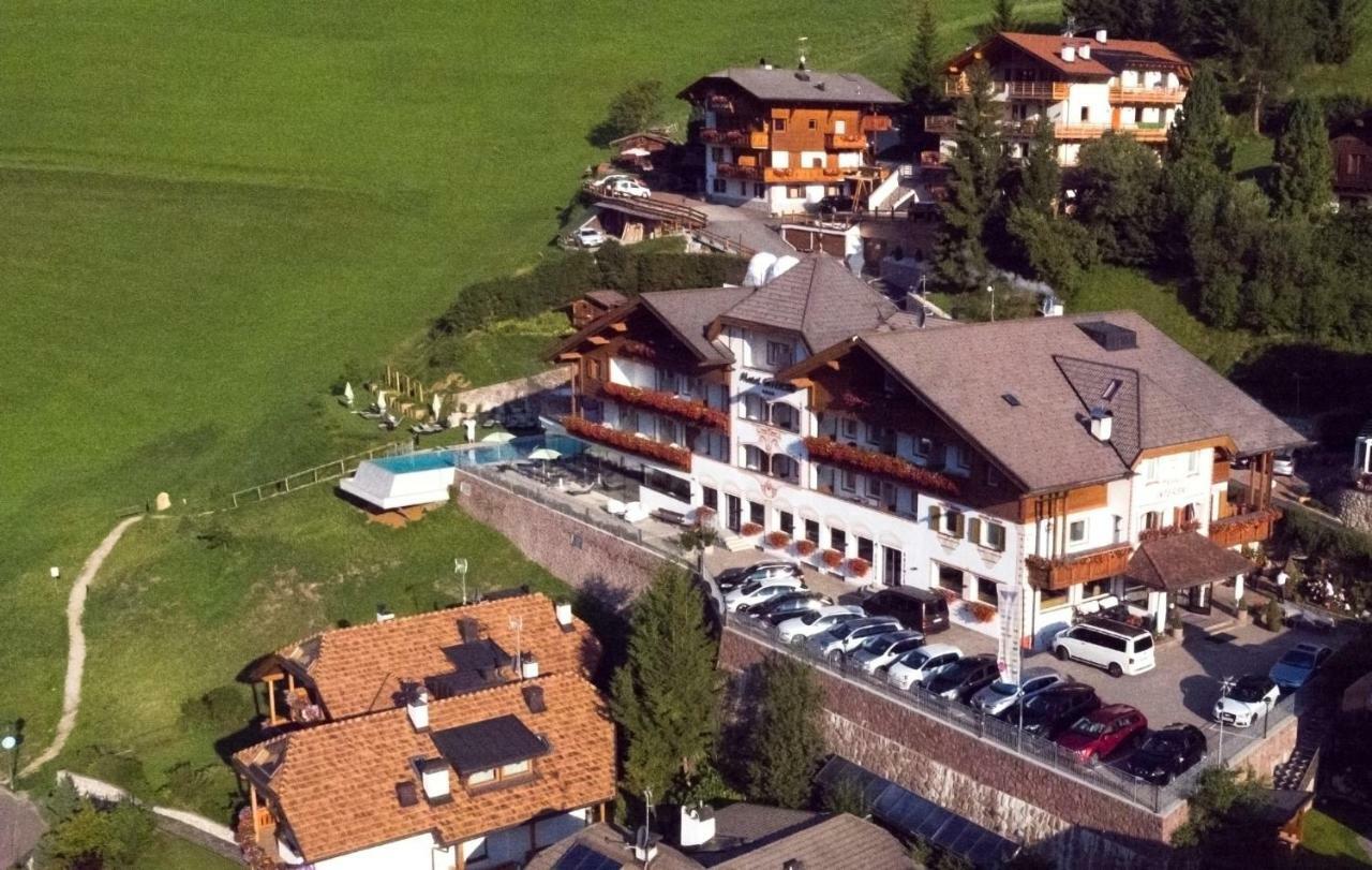 Hotel Interski Santa Cristina Val Gardena Экстерьер фото